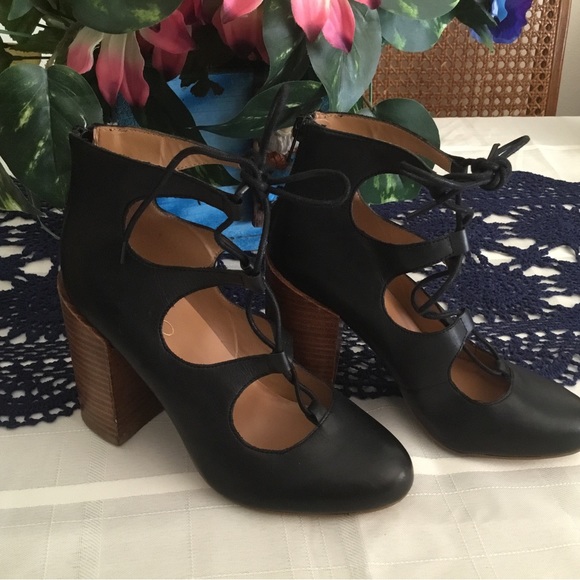 HP-ALDO BLACK LEATHER TIE LACE 4” BLOCK SQUARE HEEL SHOES/ NEW CONDITION /SIZE 6 - Picture 7 of 12